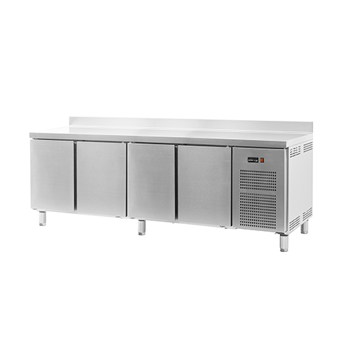 Gastronorm refrigerated counter with 4 doors, 617 l
