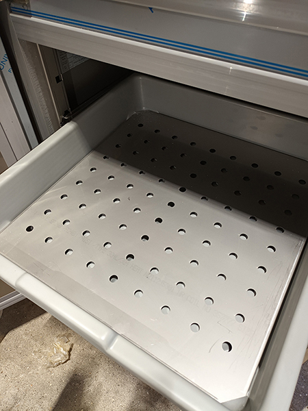 Combi cabinet with one integrated fish compartment, 298 l + 298 l