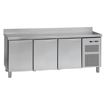 Gastronorm refrigerated counter with 3 doors, 414 l