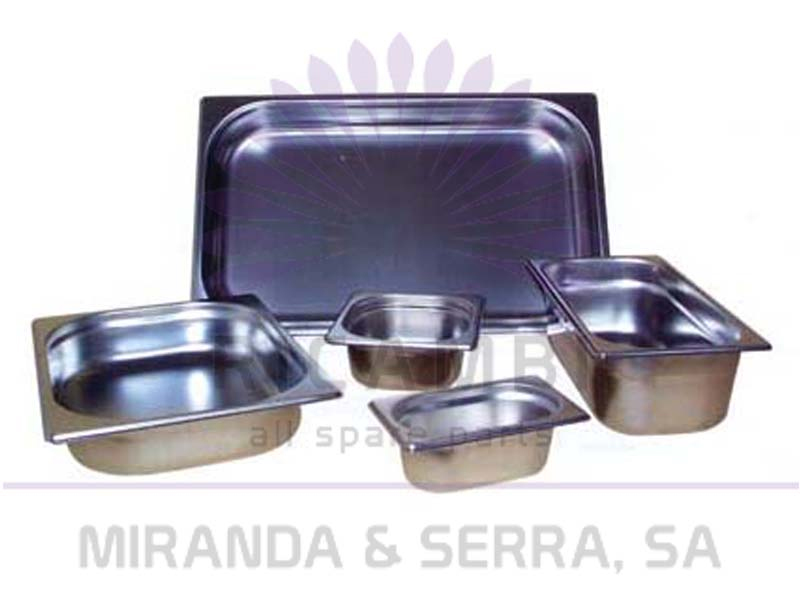 Contenedor en inox GN1/2 (265x325 mm) perforada, 6.5 l, Alt=100 mm